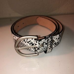 Snake print belt